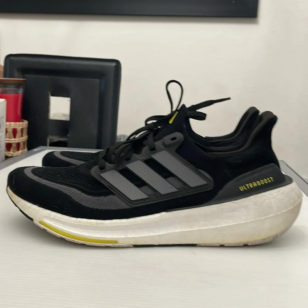 ADIDAS UTRABOOST LIGHT CORE RUNNING SNEAKERS MENS SIZE 13